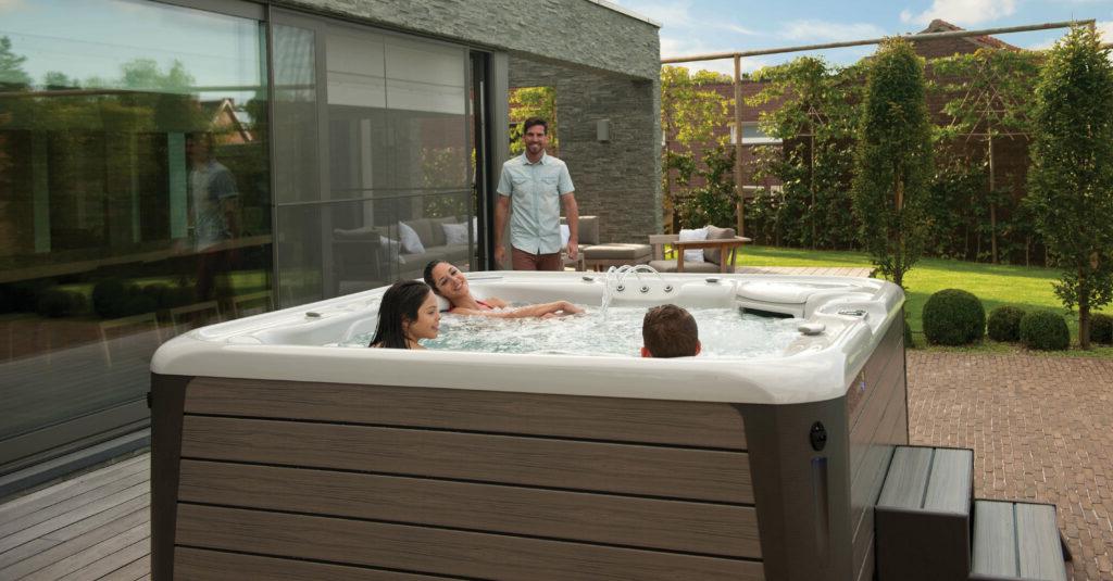 Hot tub ultimate buyer’s guide